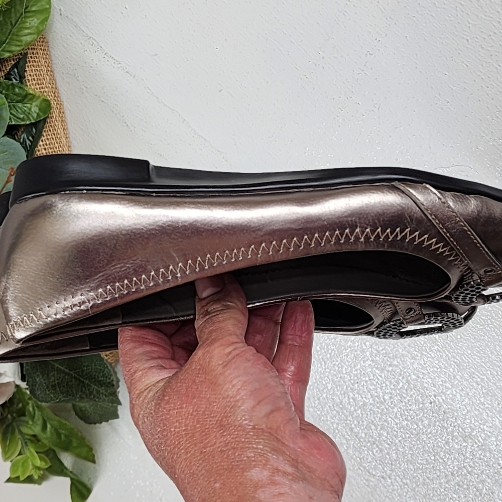 AEROSOLES Metallic Ballet Flats - Picture 3 of 6